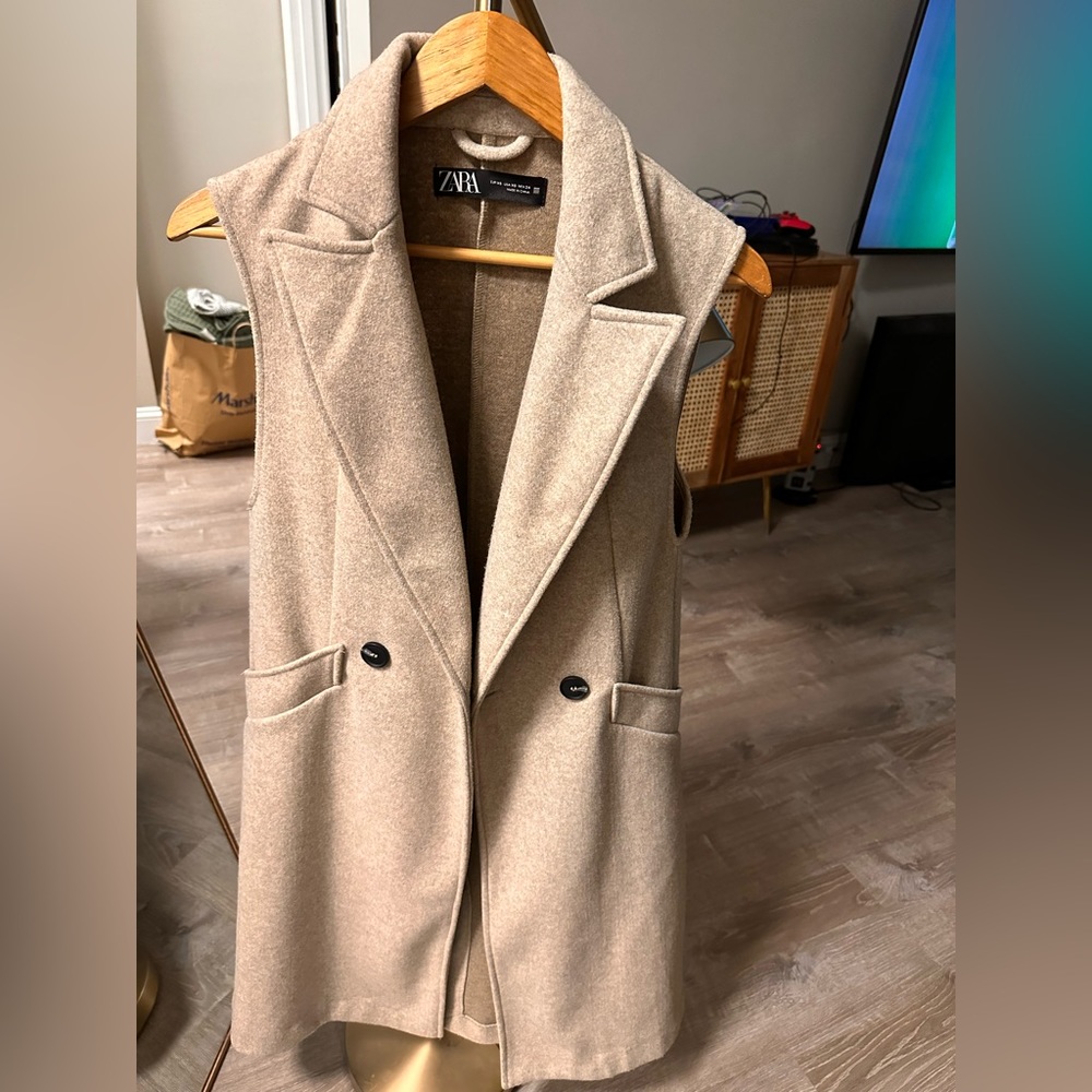 Zara vest